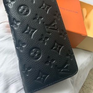 Lv Monogram wallet